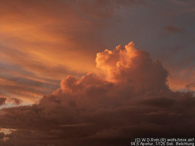 Wolken nach Sonnenuntergang