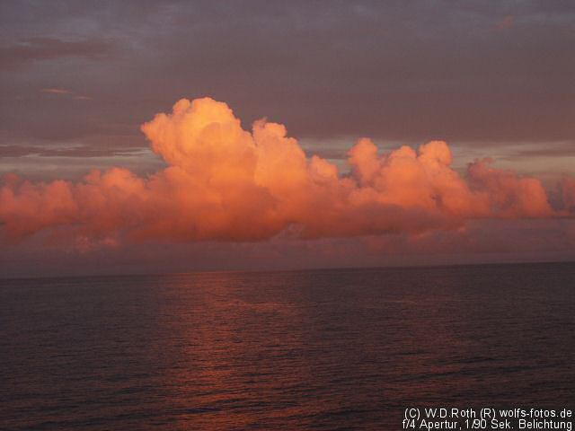 Sonnenuntergang auf See 2