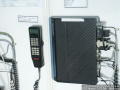 Eins der beiden Satellitentelefone