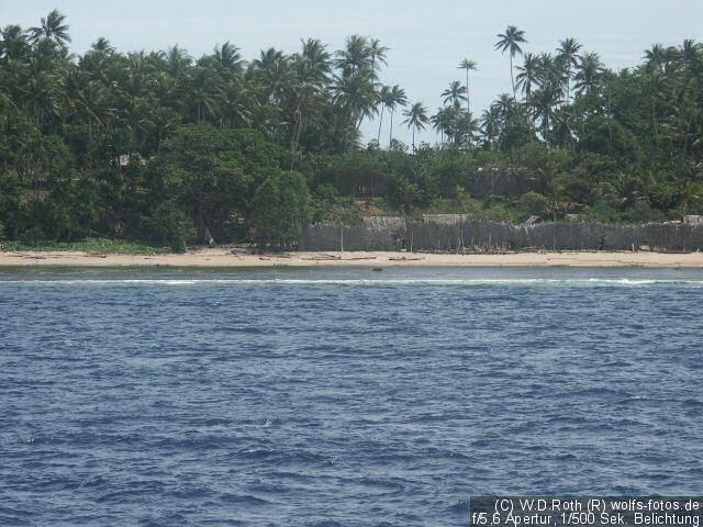 Tuam - ragt lang und steil aus dem Meer - Panorama von Nord nach Süd 5