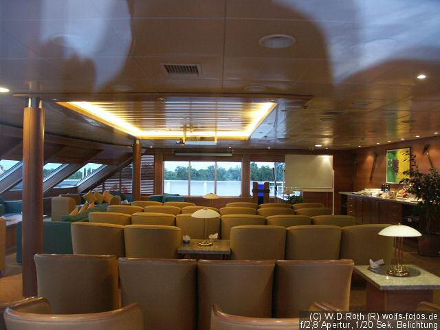 ...und nun Treffen in der Discovery Lounge...